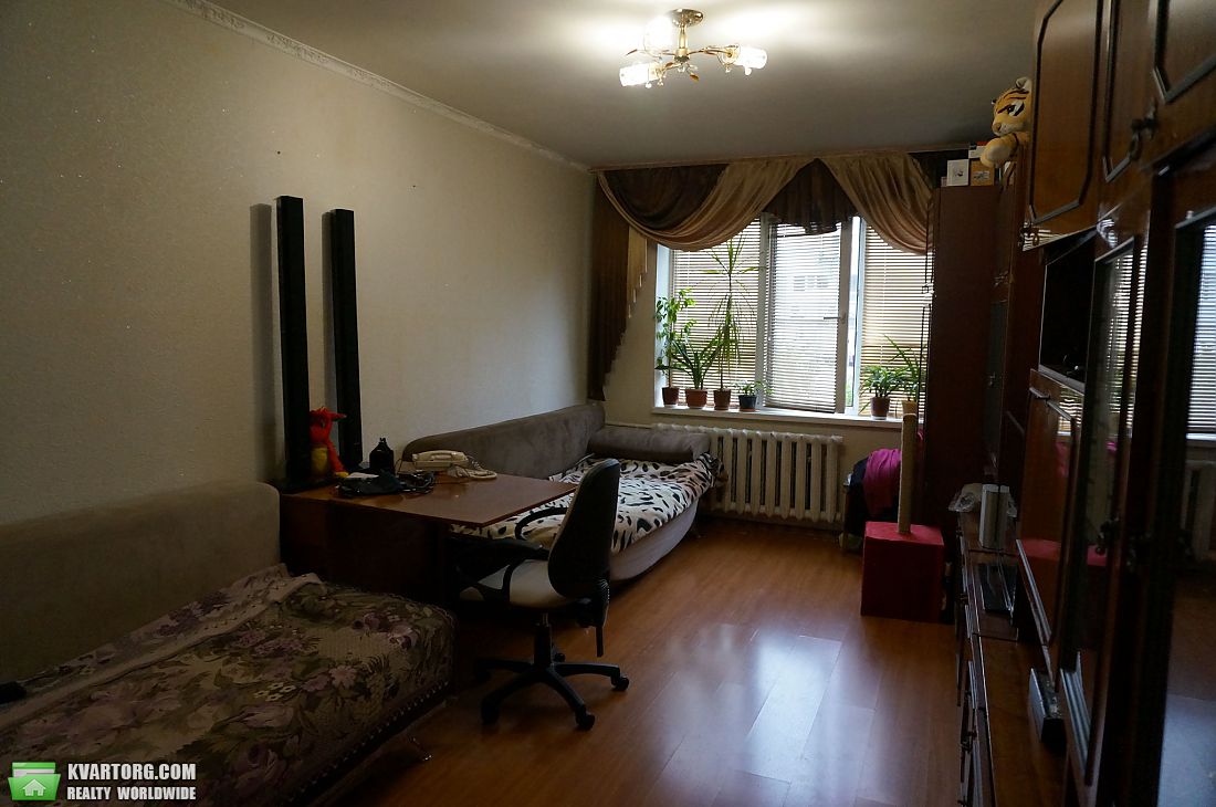 Sell 1-room apartment. Киев,  Героев Сталинграда пр — photo 1