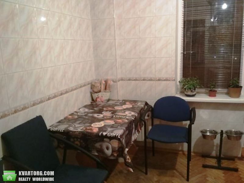Sell 3-room apartment. Киев,  Миропольская — photo 5