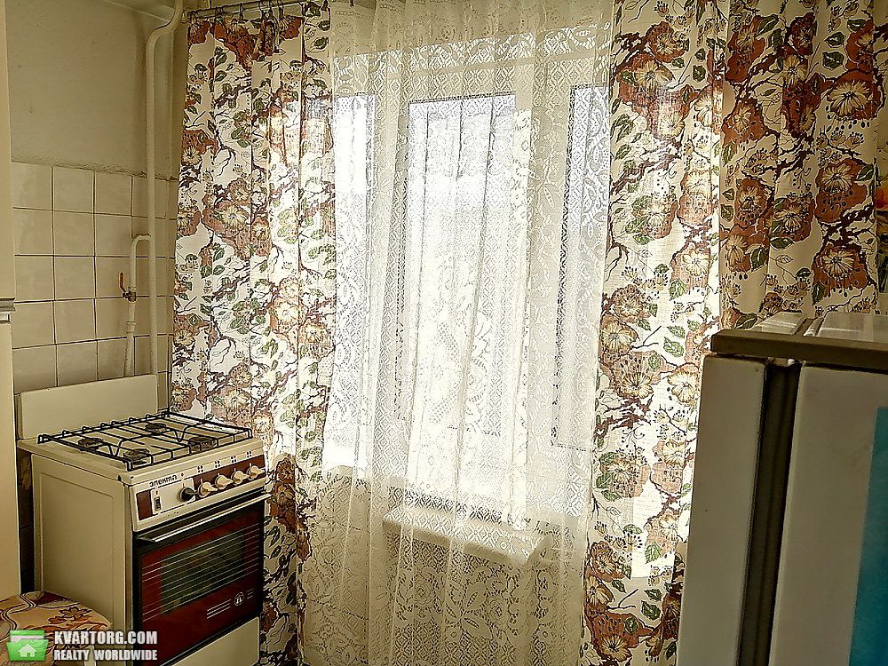 Sell 2-room apartment. Киев, Кирилловская — photo 3