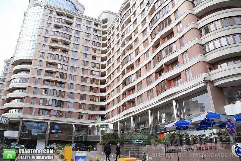 Sell 2-room apartment. Киев,  Жилянская — photo 1