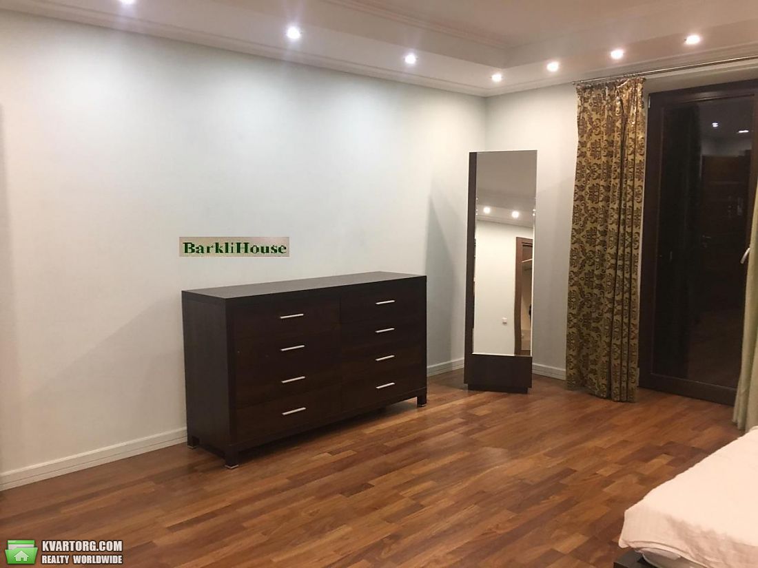 Rent out 2-room apartment. Киев,  Ярославский пер — photo 4