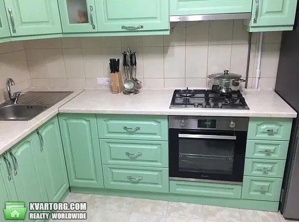 Rent out 2-room apartment. Киев,  Дмитриевская — photo 1