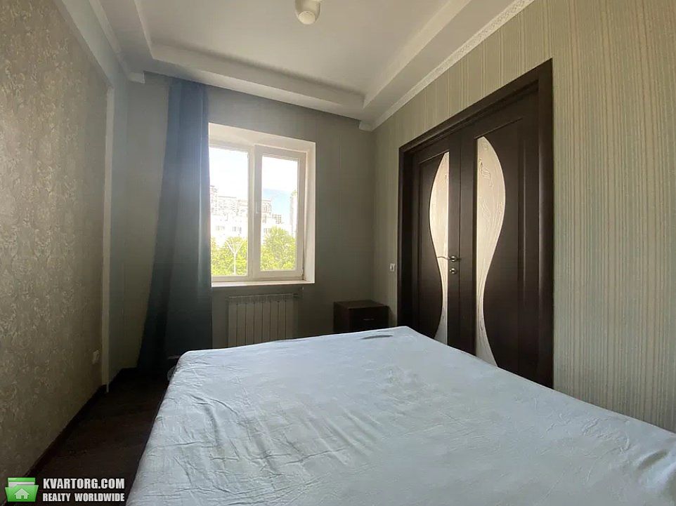 Rent out 2-room apartment. Киев,  Большая Васильковская — photo 5