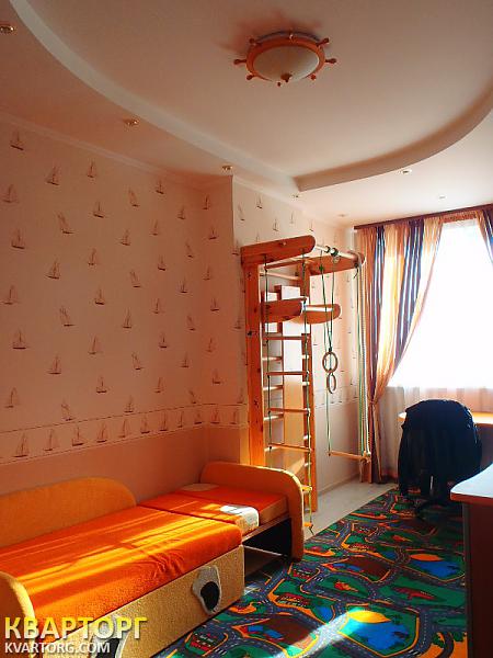 Rent out 2-room apartment. Киев,  Кадетский Гай — photo 3