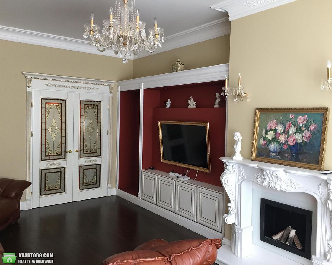 Rent out 4-room apartment. Киев,  Златоустовская — photo 1