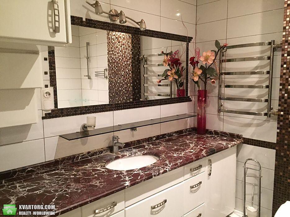 Rent out 3-room apartment. Киев,  Питерская — photo 6