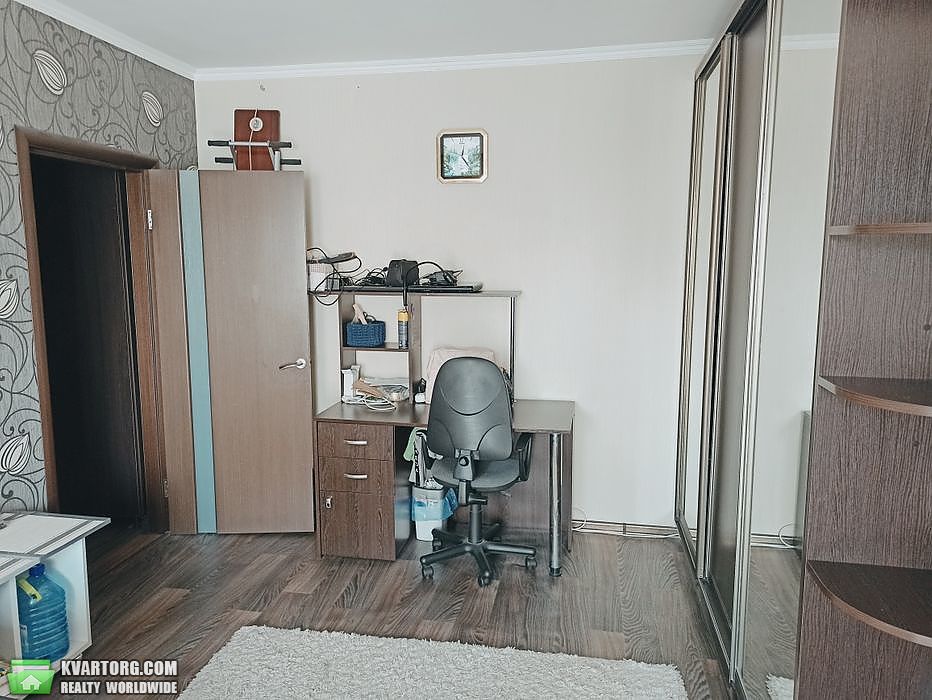 Sell 2-room apartment. Киев,  Героев Днепра — photo 1