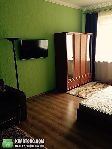Rent out 1-room apartment. Киев, Героев Сталинграда пр — photo 5