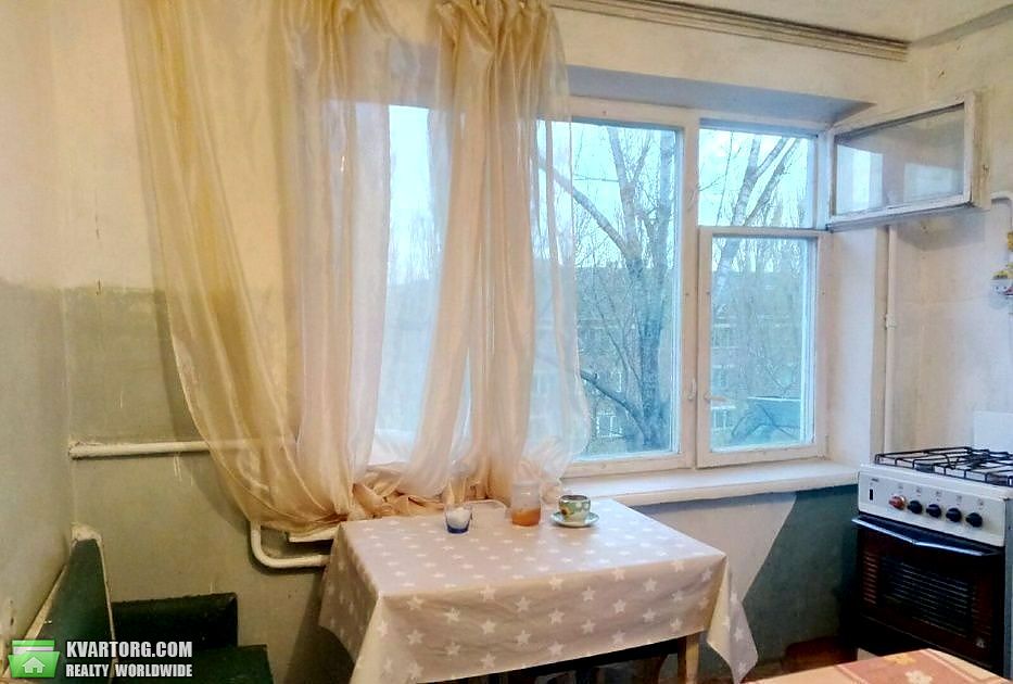 Sell 2-room apartment. Киев,  Саратовская — photo 2