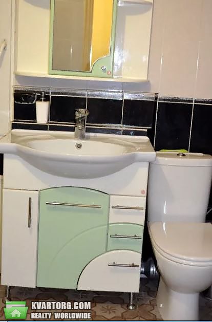 Sell 2-room apartment. Киев,  Урловская — photo 8