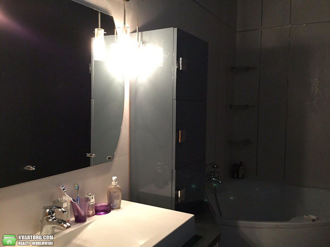 Rent out 3-room apartment. Киев,  Кудряшова — photo 8