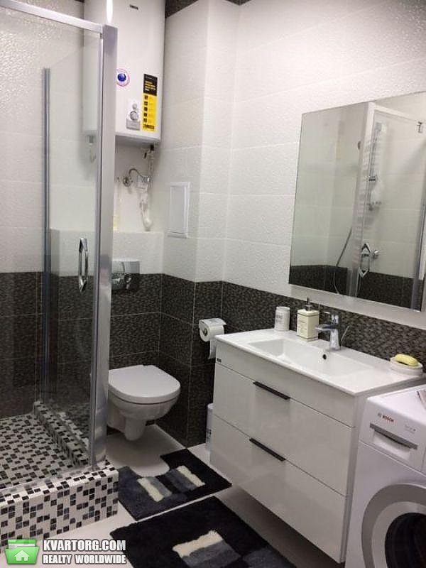 Rent out 2-room apartment. Киев,  Драгомирова — photo 6