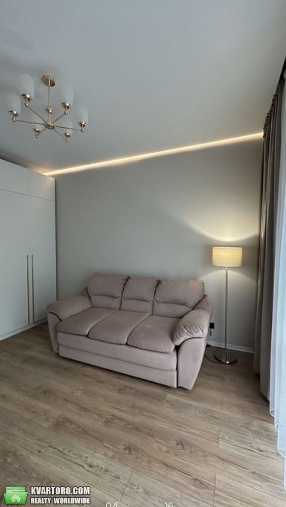 Rent out 1-room apartment. Киев,  Метрологическая — photo 1