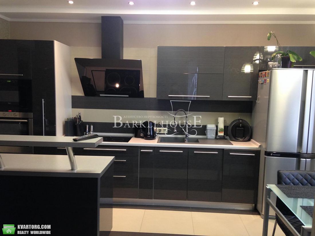 Rent out 4-room apartment. Киев,  Днепровская наб — photo 3