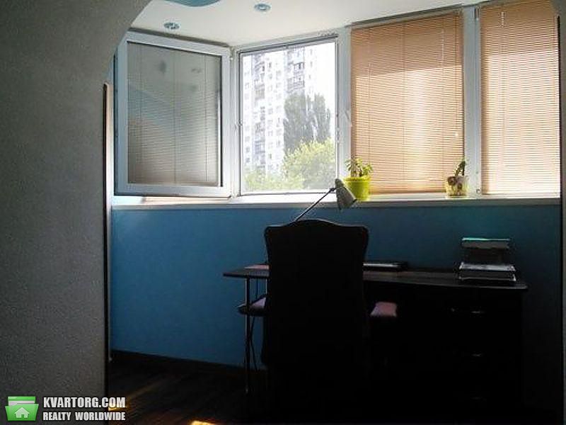 Rent out 3-room apartment. Киев,  Стадионная — photo 10