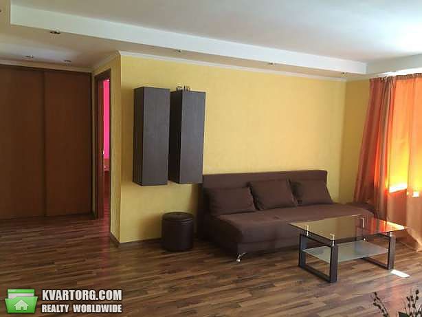 Sell 3-room apartment. Киев, Красноармейская — photo 1