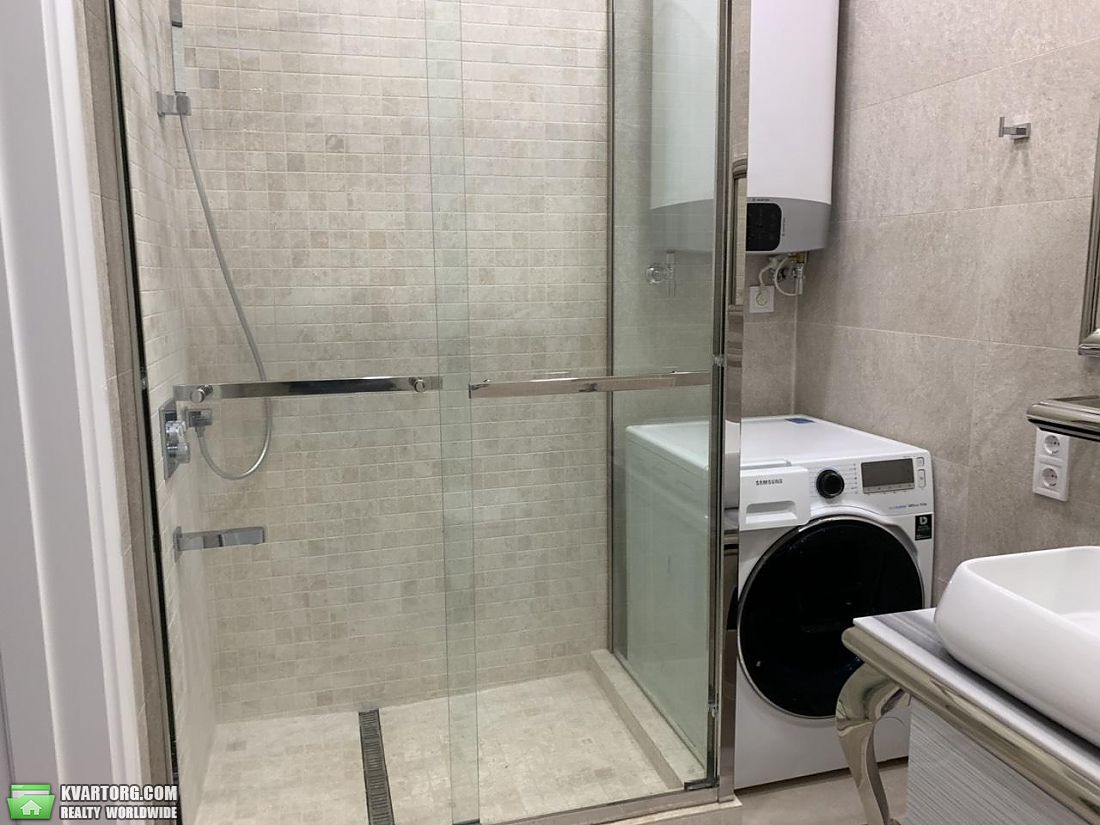 Rent out 2-room apartment. Киев,  ул. Коновальца Евгения — photo 10