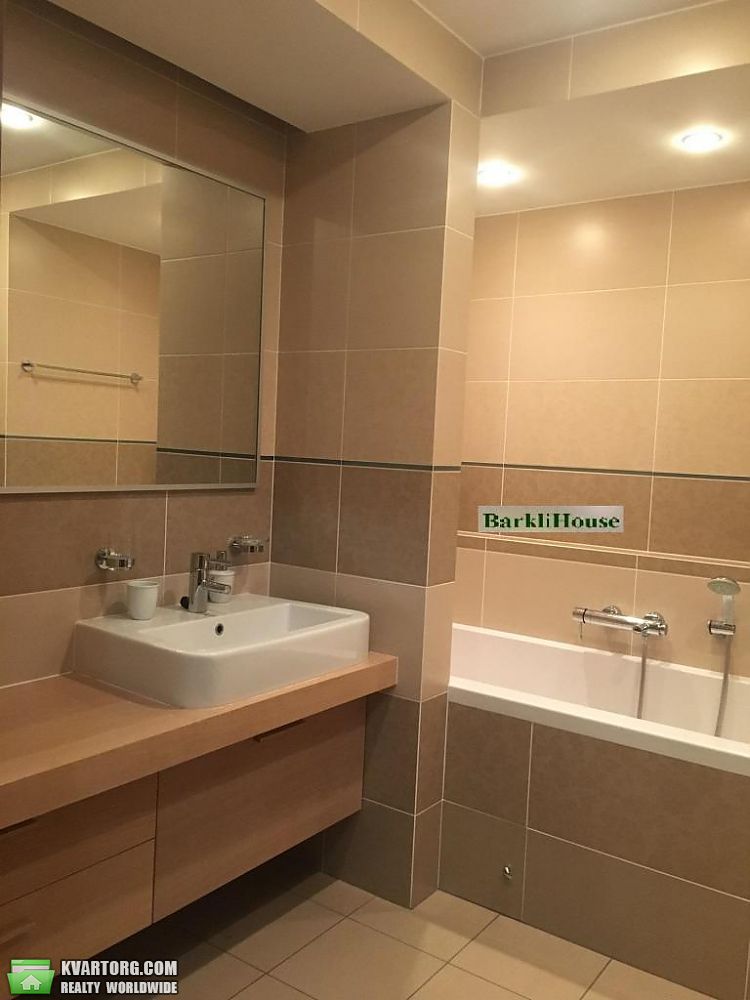 Rent out 2-room apartment. Киев,  Ярославский пер — photo 9