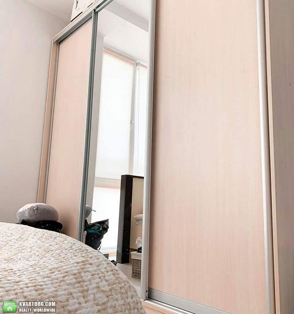 Rent out 2-room apartment. Киев,  Петрицкого — photo 9