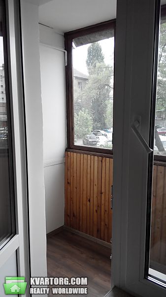 Rent out office. Киев, Межигорская — photo 4