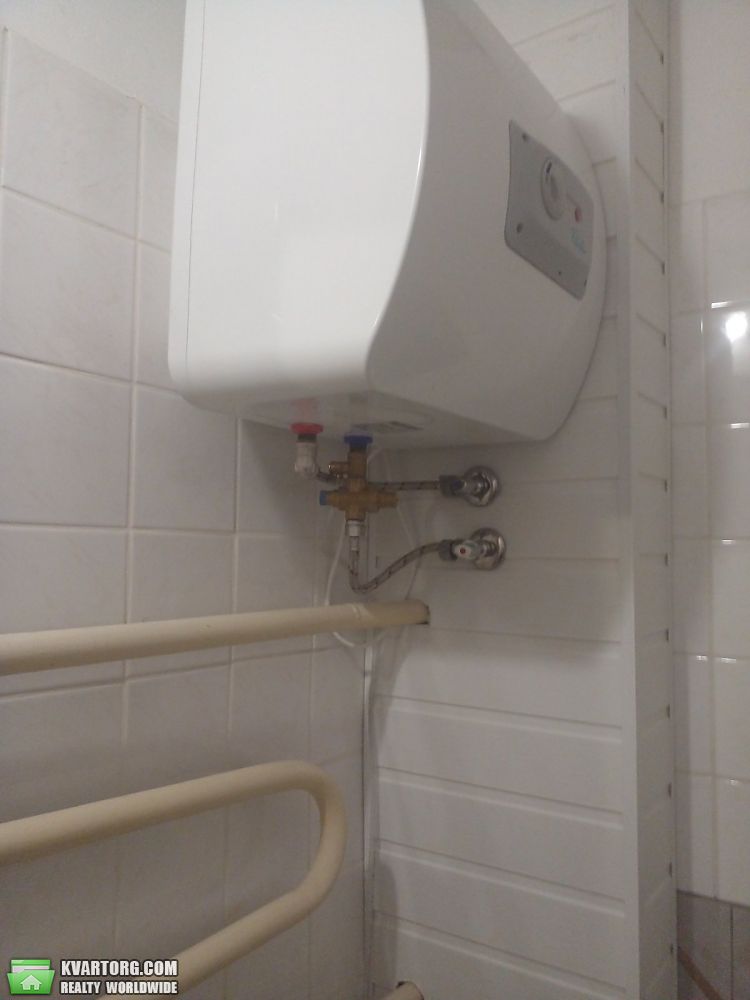 Rent out 1-room apartment. Киев, Бойченко — photo 10
