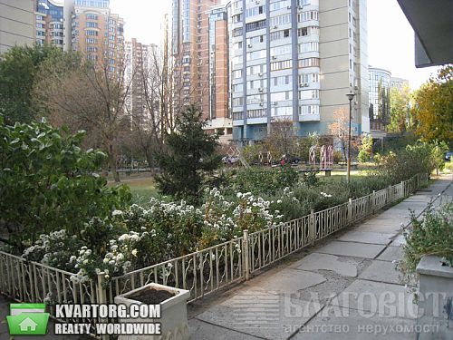 Sell 2-room apartment. Киев, Старонаводницкая — photo 3
