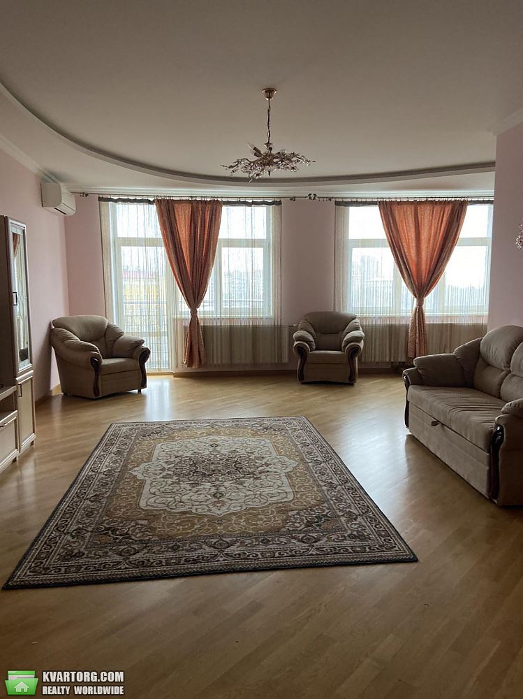 Rent out 3-room apartment. Киев, Ильенко — photo 1