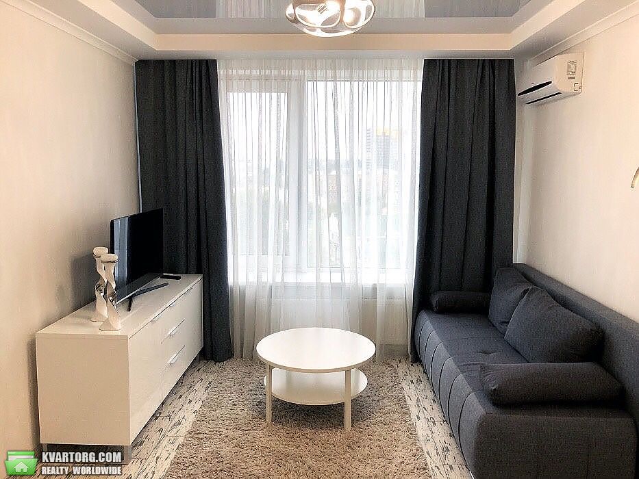Rent out 2-room apartment. Киев,  Оболонский пр — photo 3