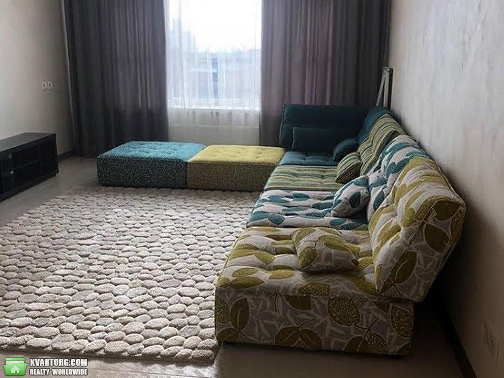Rent out 2-room apartment. Киев,  Шамрыло — photo 3