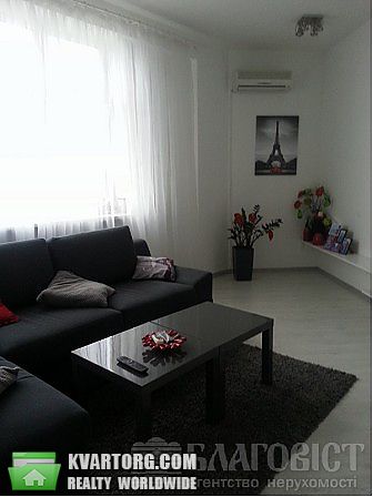 Sell 2-room apartment. Киев, Соломенская — photo 1