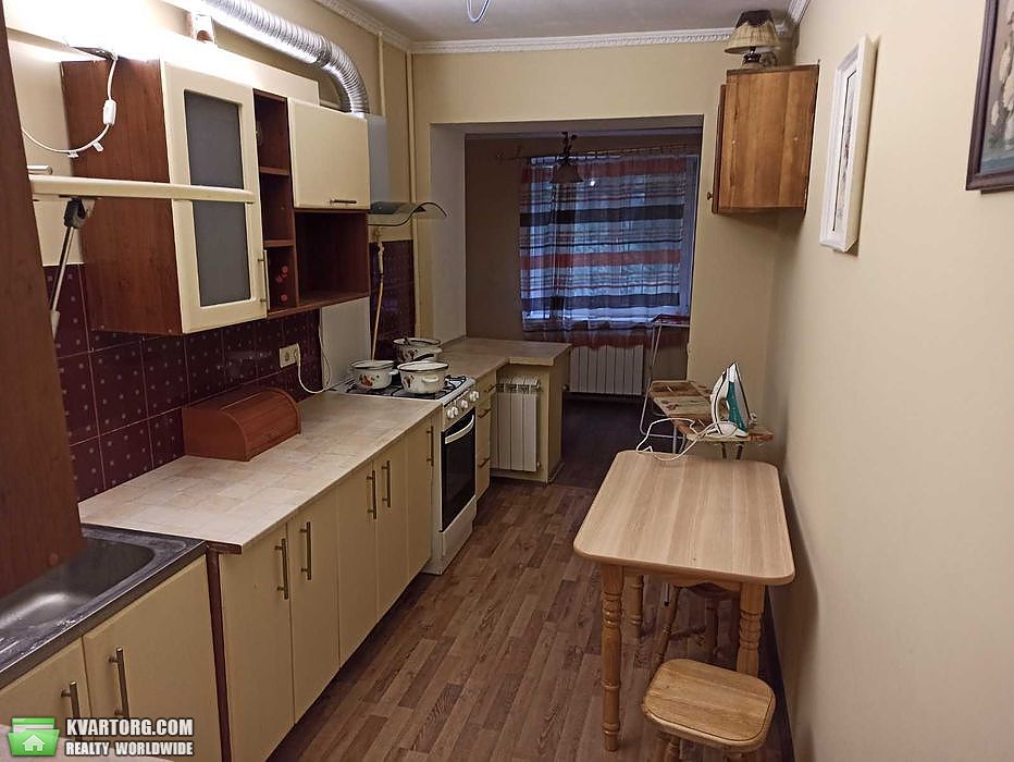 Rent out 1-room apartment. Львов, Довбуша — photo 2
