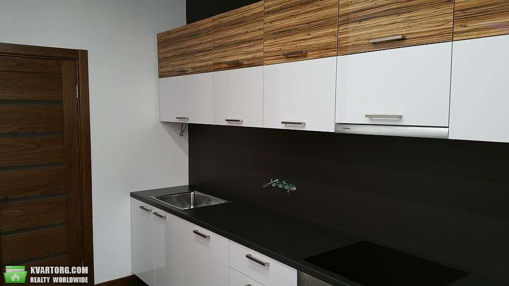 Rent out 4-room apartment. Киев,  Полтавская — photo 2