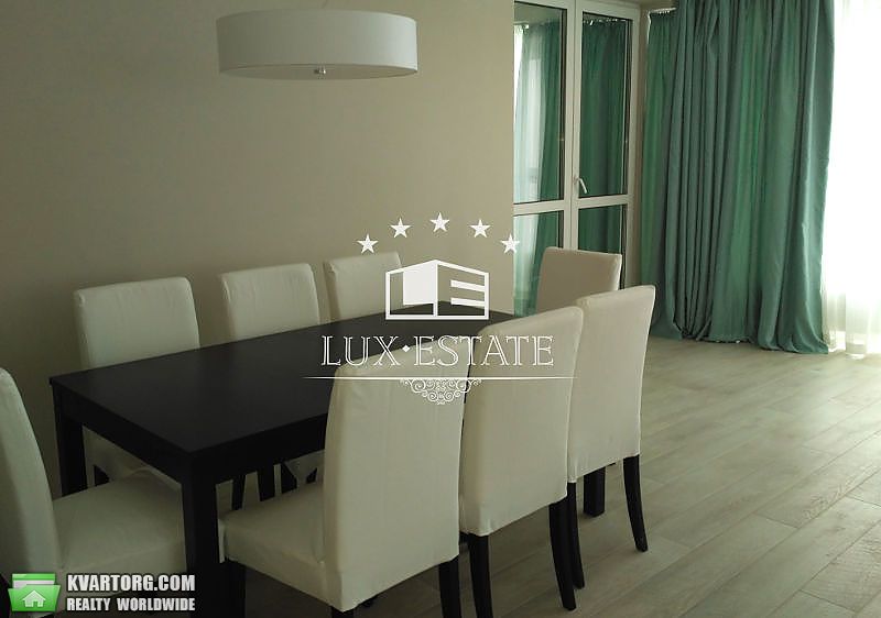 Rent out 3-room apartment. Киев,  Бажана — photo 1