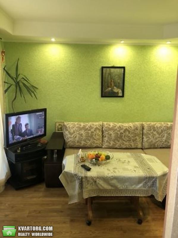 Sell 3-room apartment. Киев,  Лесной пр — photo 2