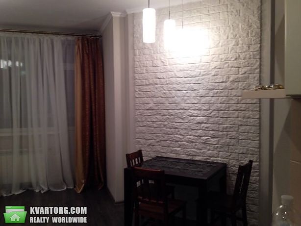 Rent out 2-room apartment. Киев,  Пчелки — photo 10