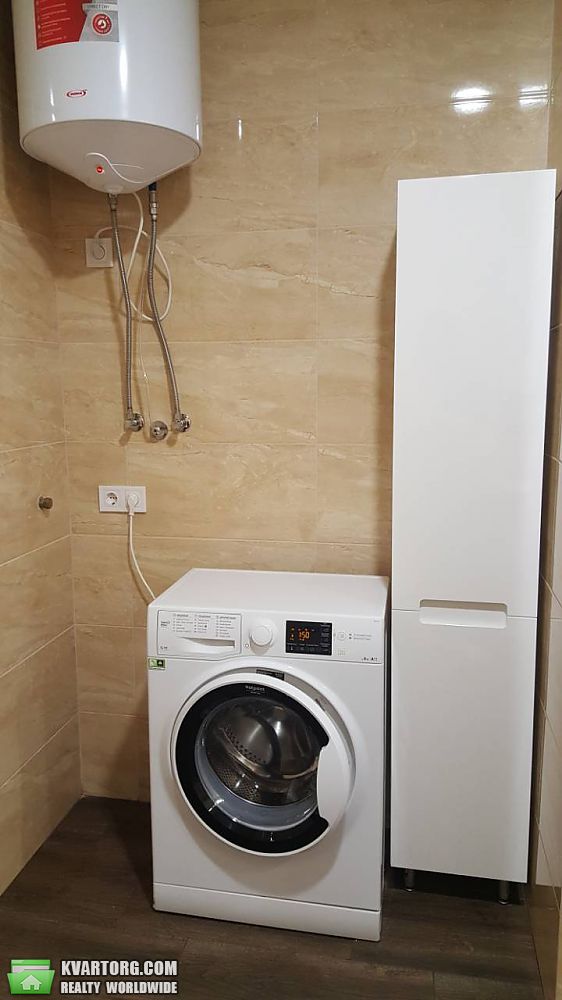 Rent out 2-room apartment. Киев, Михаила Драгоманова ул. — photo 8