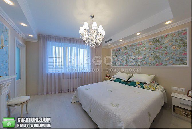 Sell 5-room apartment. Киев,  Малиновского — photo 1