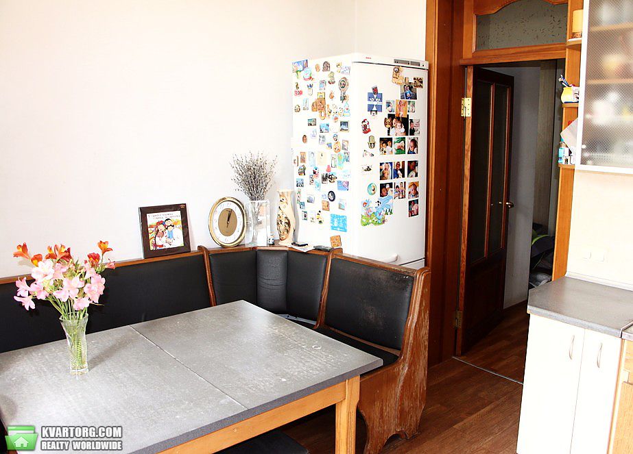 Sell 2-room apartment. Днепропетровск, Карла Маркса — photo 2