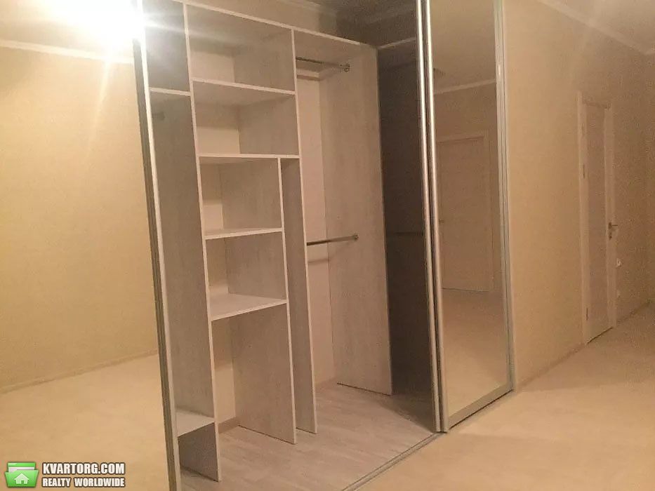 Rent out 2-room apartment. Киев,  Димитрова — photo 8