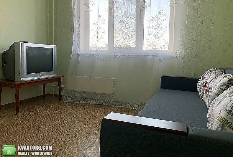 Rent out 2-room apartment. Харьков, титаренковский переулок — photo 5