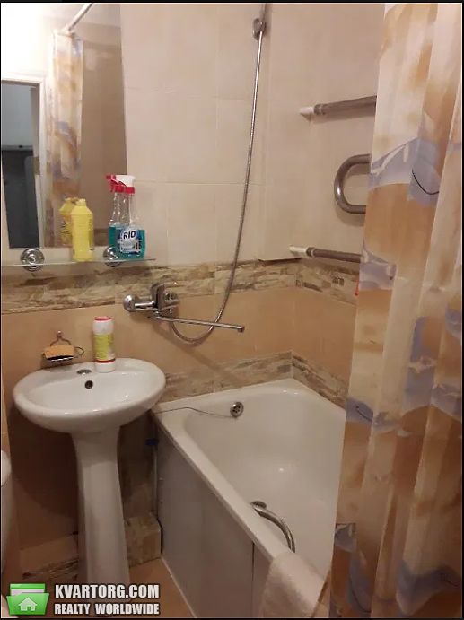 Rent out 1-room apartment. Киев,  Лукьяновская — photo 4