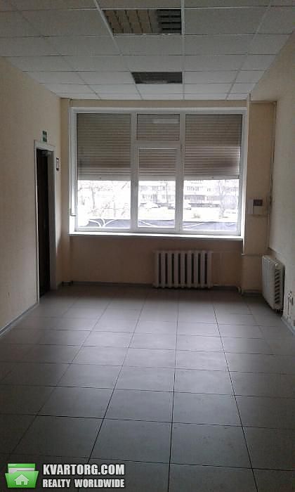 Rent out office. Киев, ул.Героев Днепра — photo 1