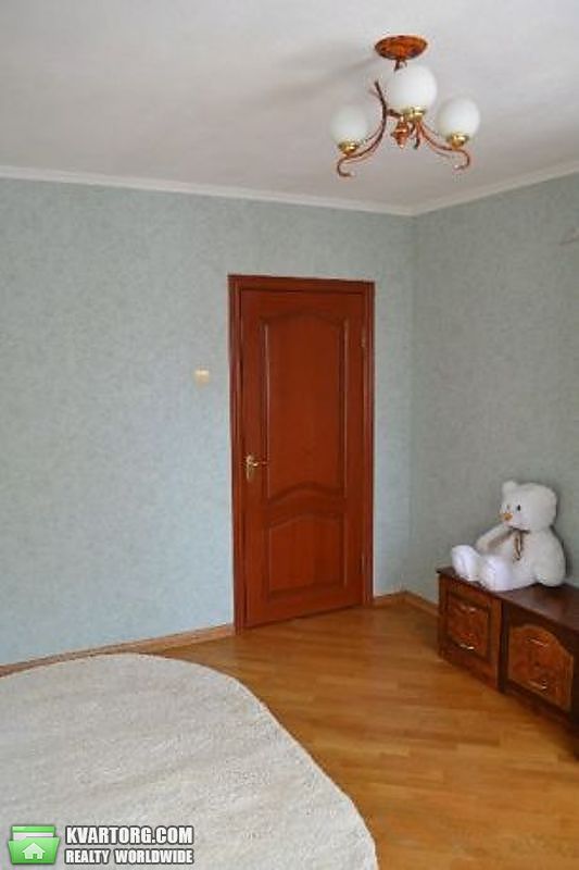 Sell 3-room apartment. Киев,  Святошинская пл — photo 2