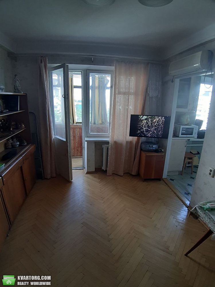 Rent out 2-room apartment. Киев,  Русановский бул — photo 3
