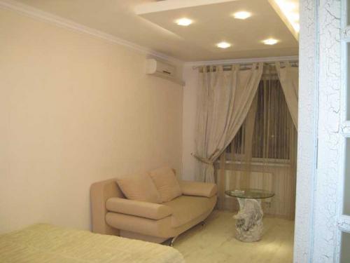 Rent out 1-room apartment. Одесса, Урожайная — photo 1