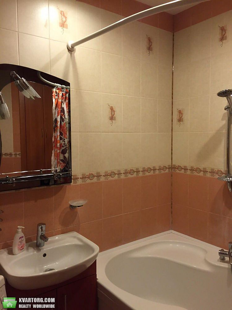 Rent out 2-room apartment. Киев,  Гонгадзе — photo 4