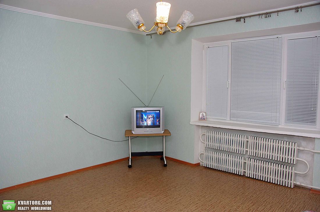 Sell 2-room apartment. Харьков, м-он №2 — photo 1