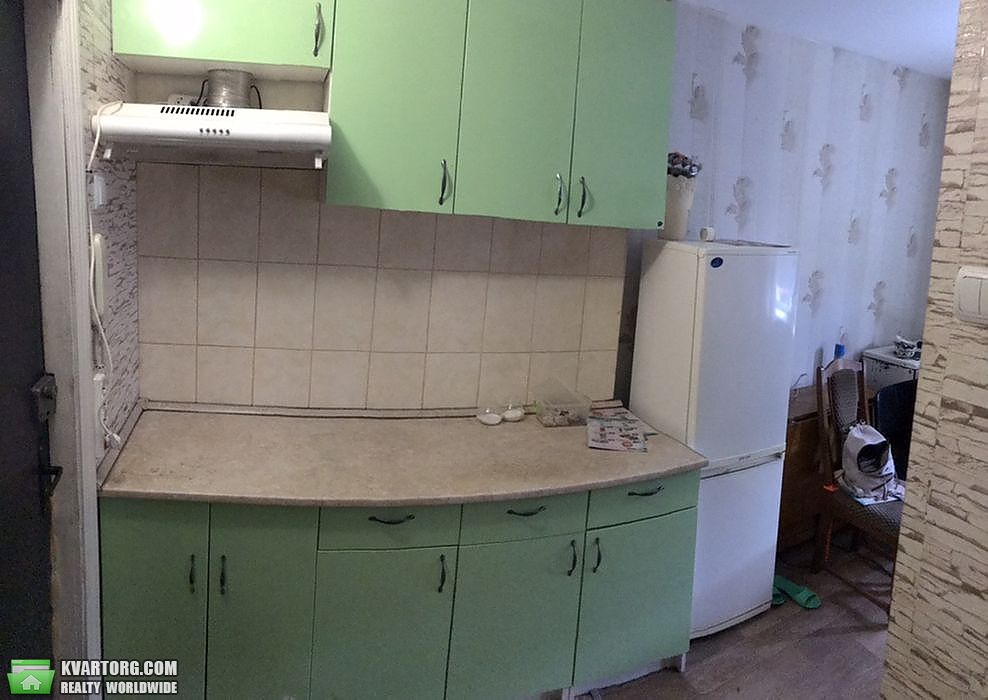 Sell 1-room apartment. Киев,  Автозаводская — photo 1