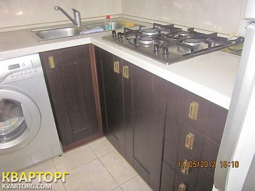 Rent out 2-room apartment. Киев,  Артема — photo 9