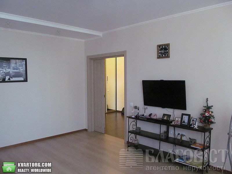 Sell 2-room apartment. Киев,  Вышгородская — photo 3